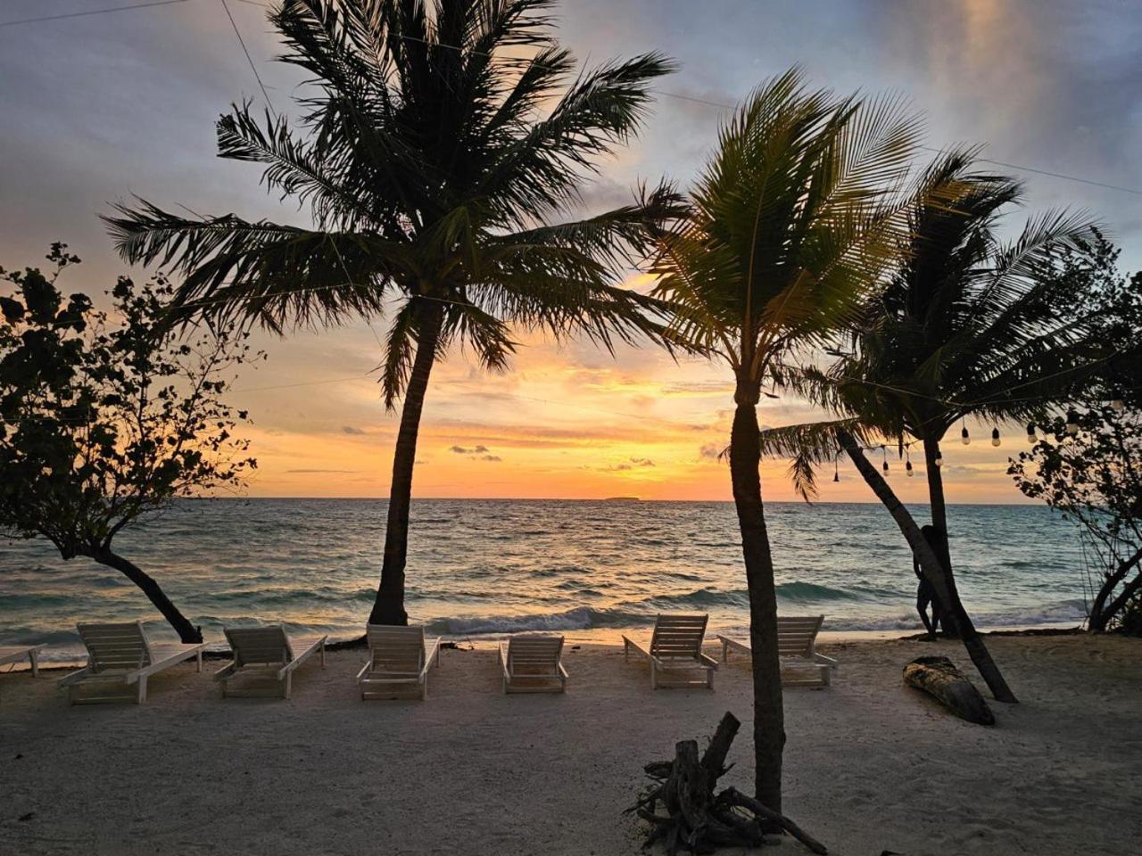 The Sunset Villa Dhiffushi Luaran gambar
