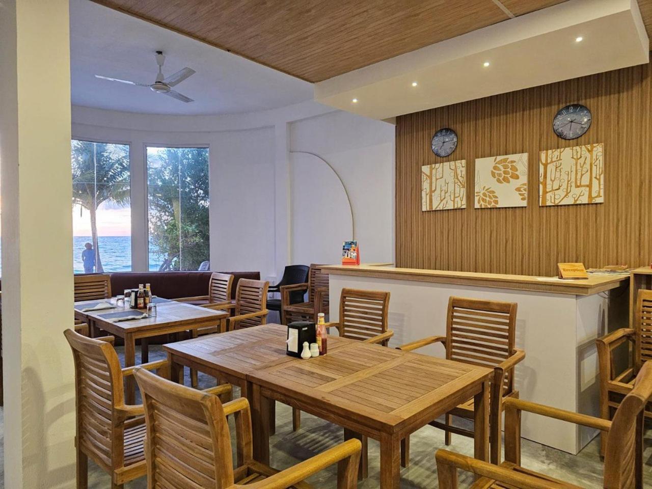 The Sunset Villa Dhiffushi Luaran gambar
